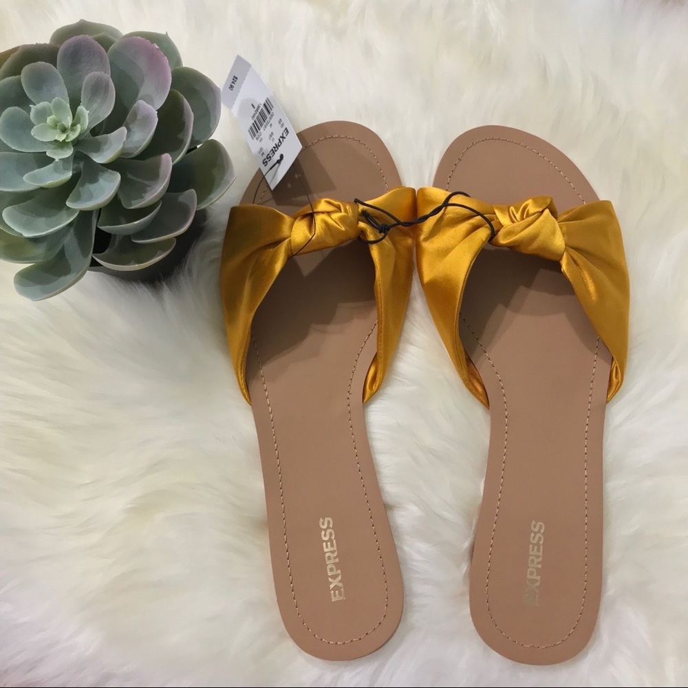 Express Size 9 Slippers